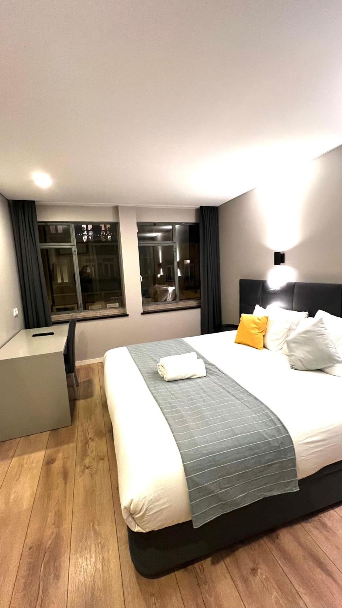 Apartamento Sociedade Farmaceutica Lisbon Bagian luar foto